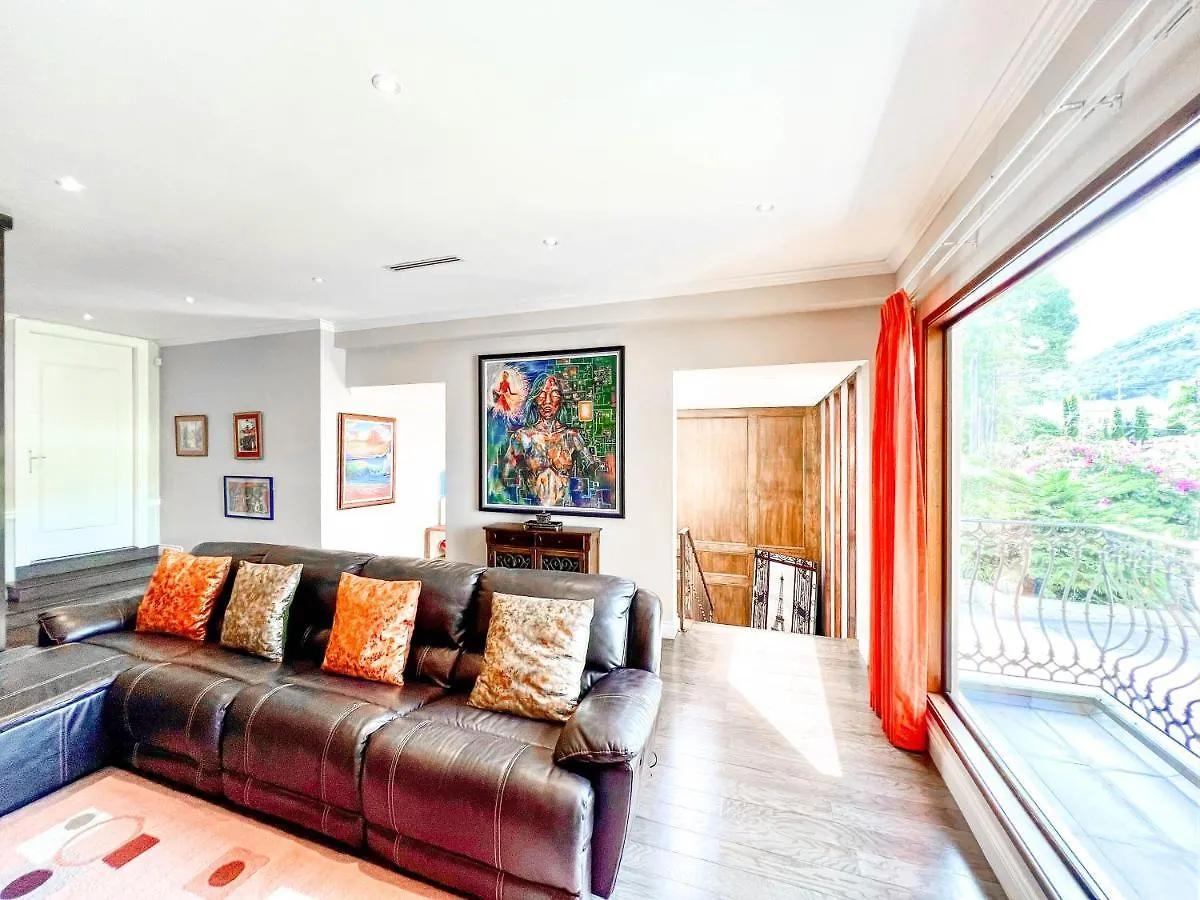 Pandora Luxury Mansion In Pos Villa Port of Spain Trinidad e Tobago